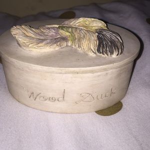 I am selling a Wood Duck 🦆 container